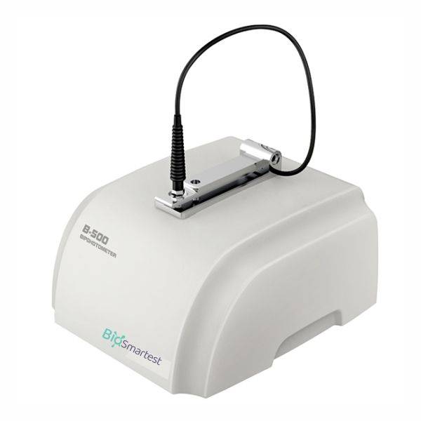 Biofotómetro o Microfotometro UV- Visible para Pequeñas Muestras.  Modelo B-500. Marca: BIOSMARTEST